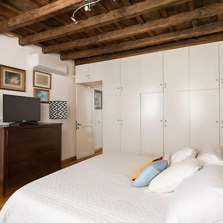 Farnese Charming * Rome